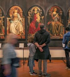 Museums set visitor records: yes, but how? An analysis of the data